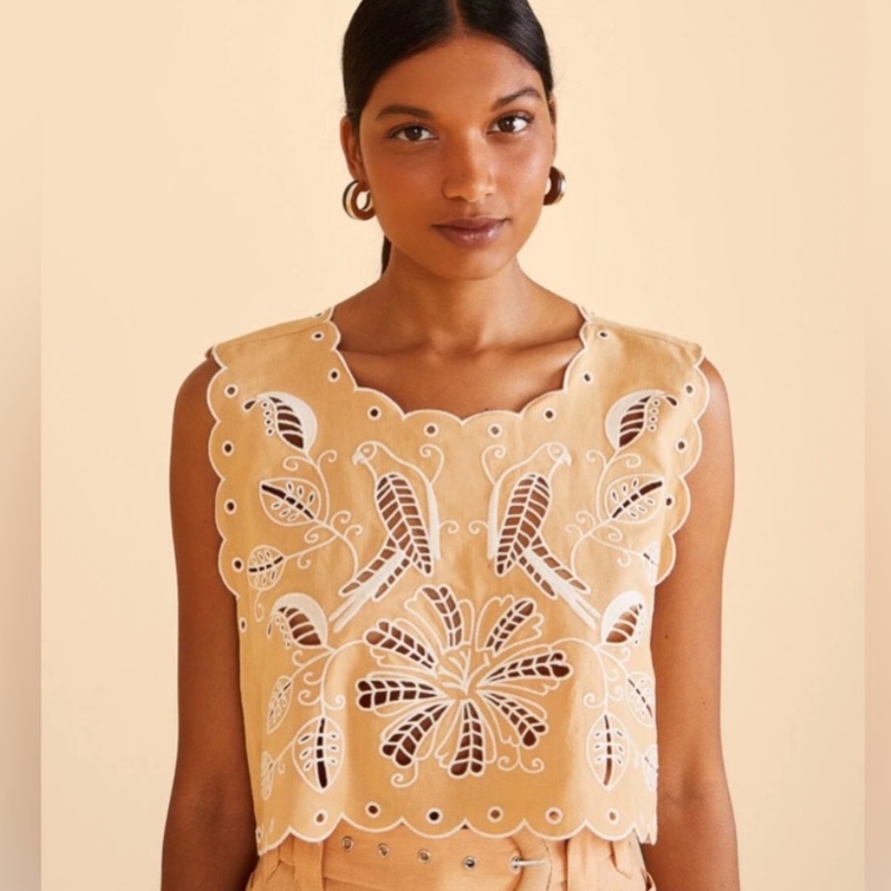 FARM RIO Sand Richelieu Sleeveless Crop Top